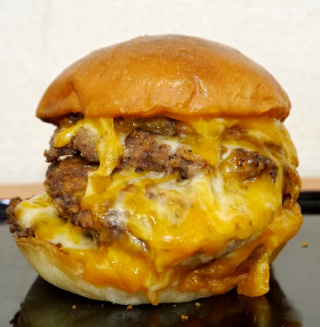 Illustration for article titled How Burger Dreams Turn into Burger Nightmares
